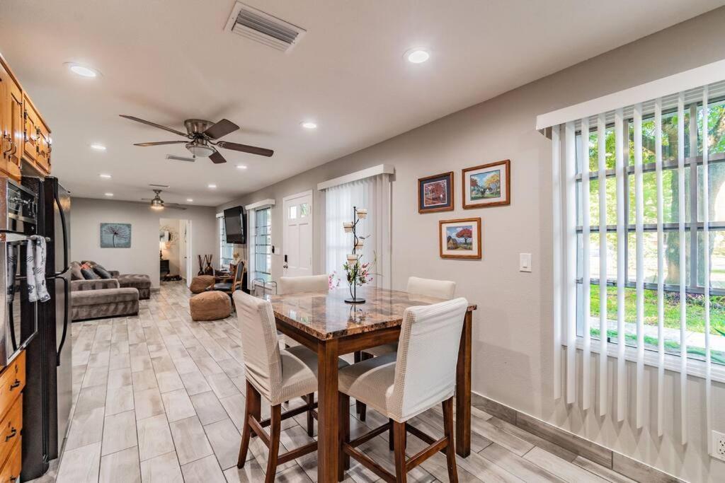 Town 'N' Country Cozy Corner, Your Florida Fun Hub Villa Tampa Buitenkant foto