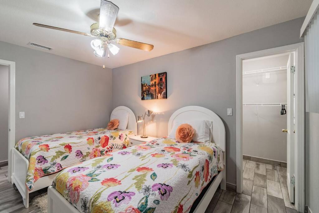 Town 'N' Country Cozy Corner, Your Florida Fun Hub Villa Tampa Buitenkant foto